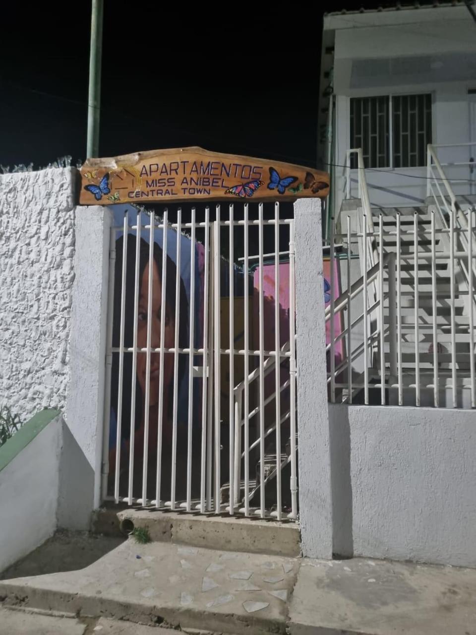 Posada Miss Anibel Central Town San Andres  Luaran gambar
