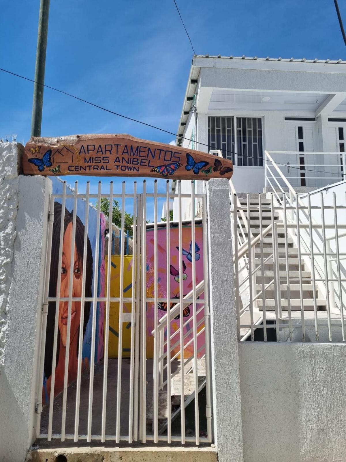 Posada Miss Anibel Central Town San Andres  Luaran gambar